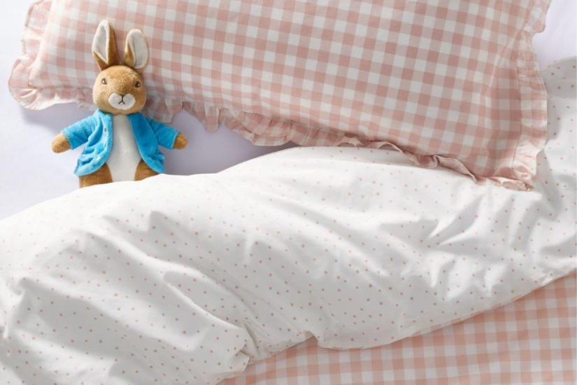 From stories to stalling: What Britain’s kids really do at bedtime 