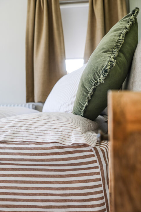 An End-of-Summer Bedroom Refresh with Yard