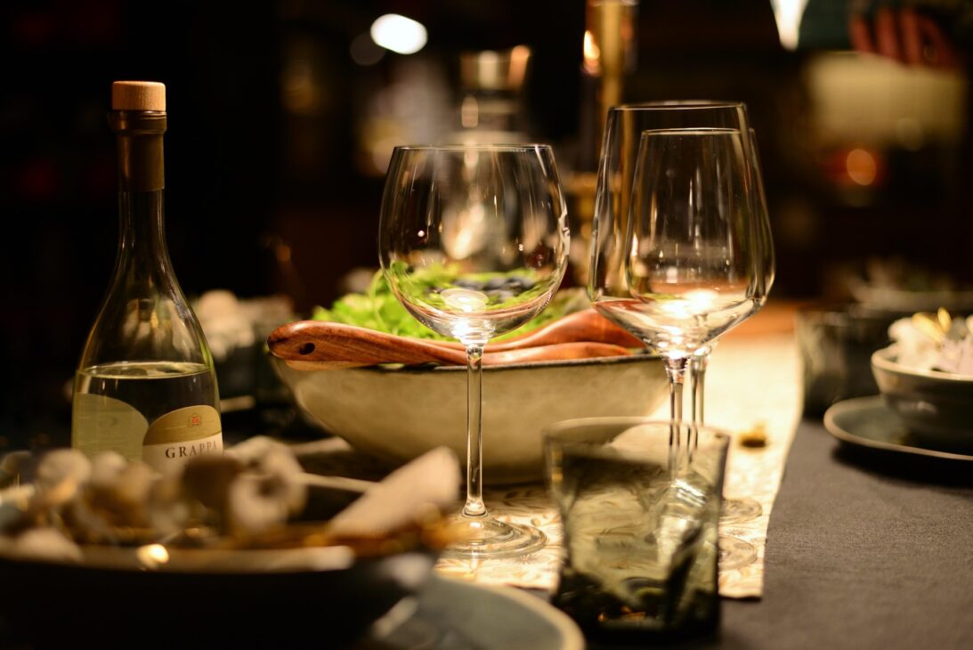 Luxury Dining Tables in London: Where Design Meets Craftsmanship