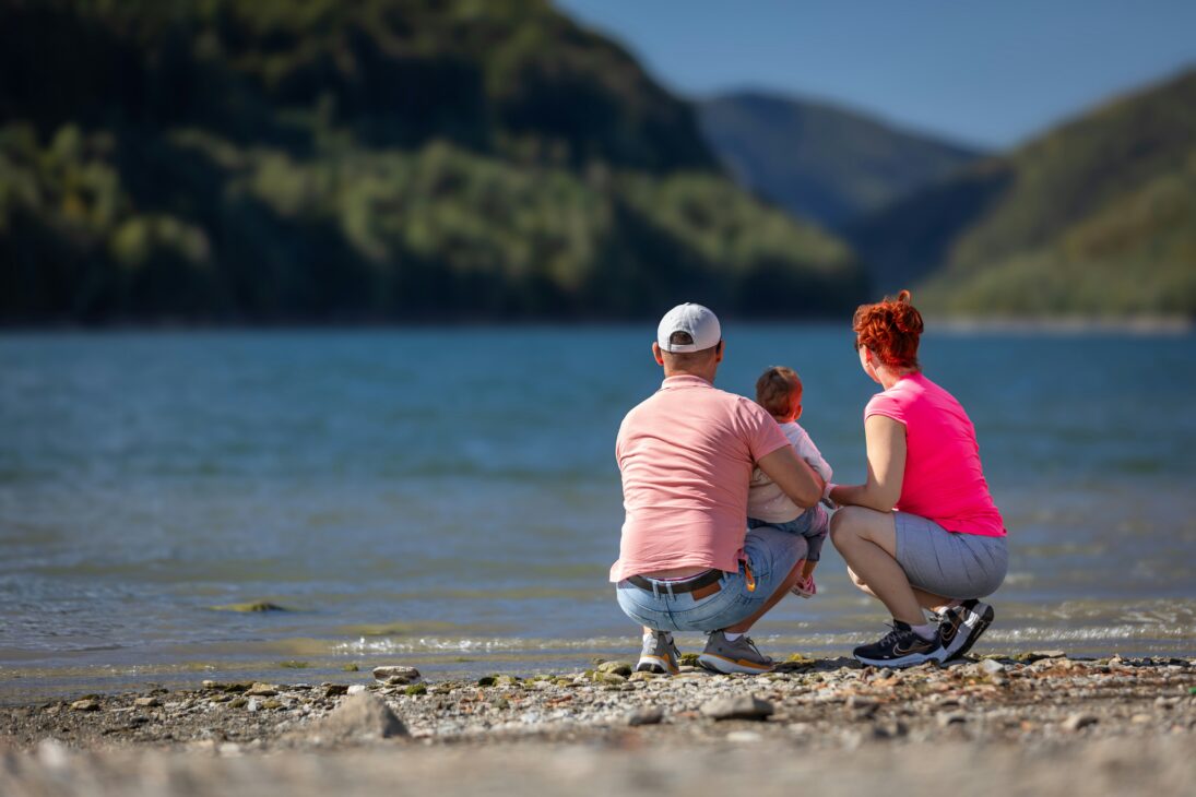 The Benefits of Exploring the Outdoors Together as a Family